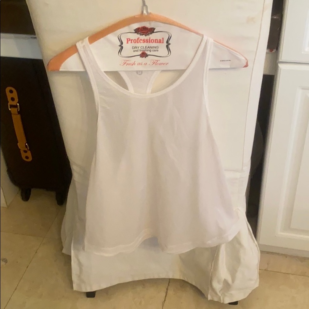 Lululemon white  tank  size 6